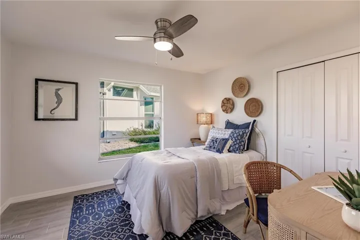 527 SW 57th ST, CAPE CORAL FL 33914