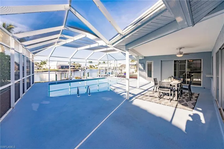 527 SW 57th ST, CAPE CORAL FL 33914