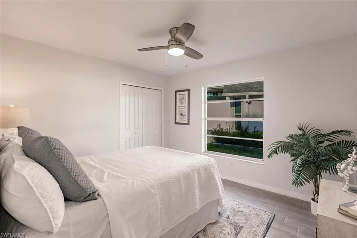527 SW 57th ST, CAPE CORAL FL 33914