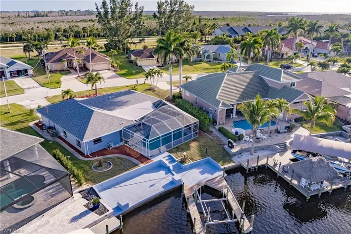 527 SW 57th ST, CAPE CORAL FL 33914