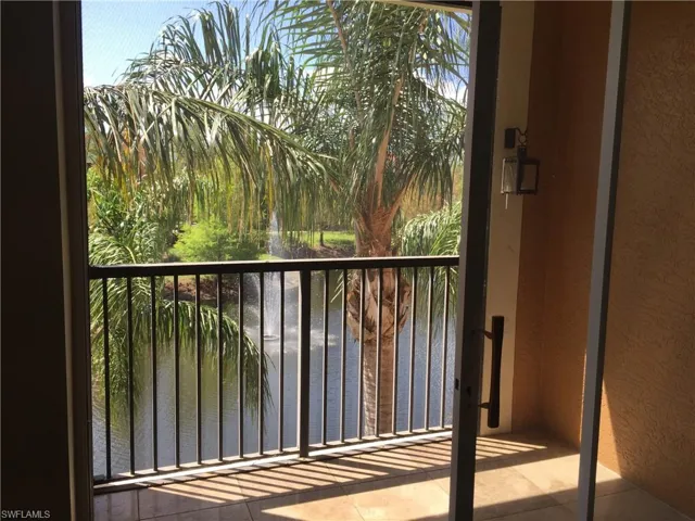 1180 Reserve Way 302, Naples, Florida 34105