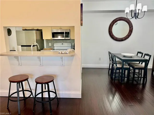 1180 Reserve Way 302, Naples, Florida 34105
