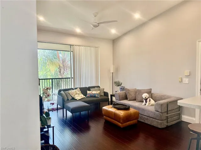 1180 Reserve Way 302, Naples, Florida 34105