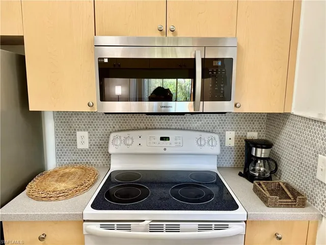 1180 Reserve Way 302, Naples, Florida 34105
