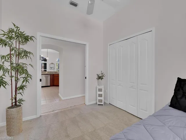 Den/Guest Room 3