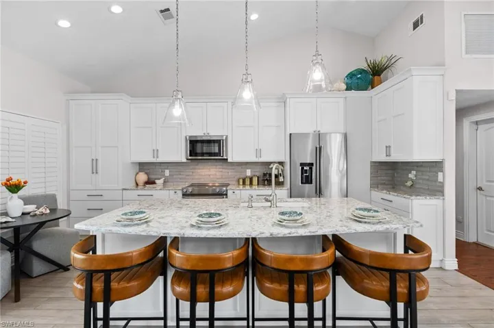 261  Kirtland  DR, Naples, FL 34110