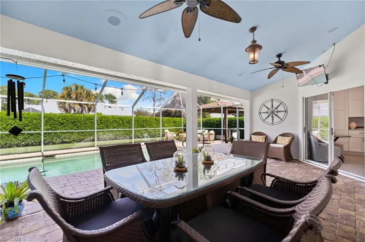 261  Kirtland  DR, Naples, FL 34110