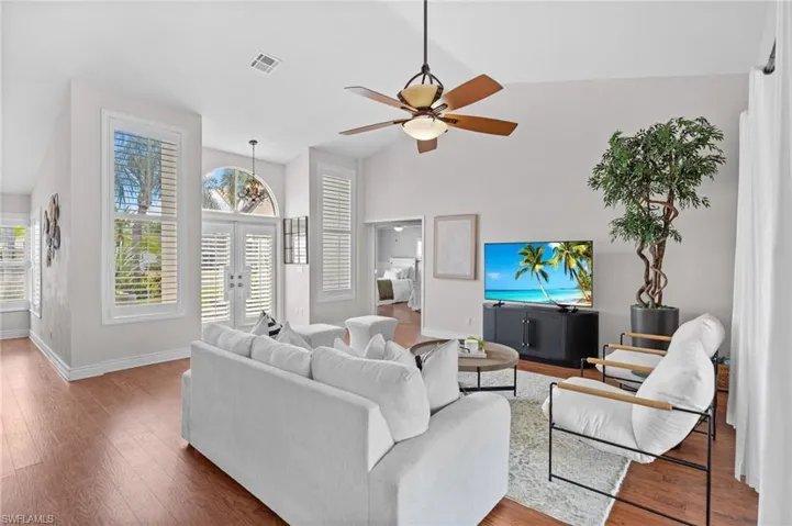 261  Kirtland  DR, Naples, FL 34110
