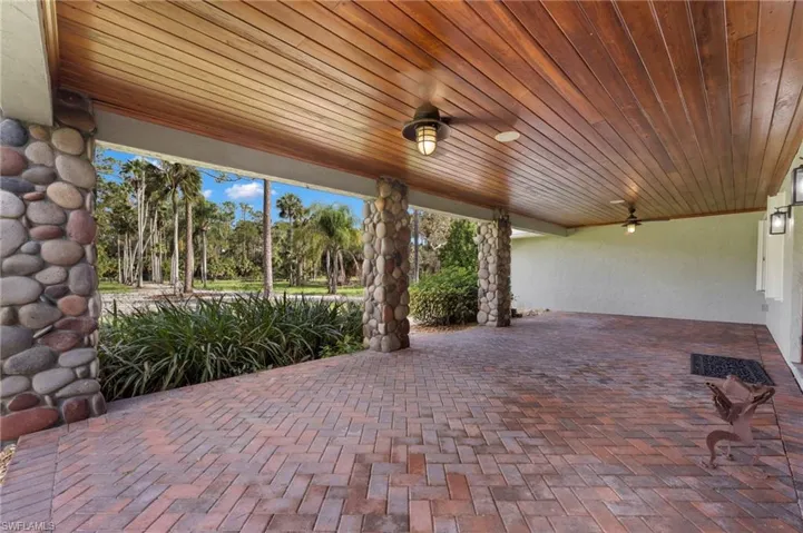 840 Jung Blvd W, Naples, Florida 34120