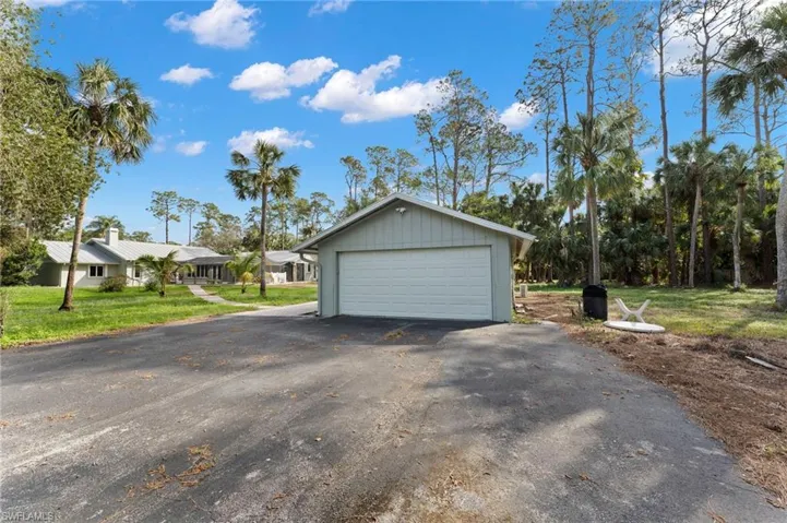 840 Jung Blvd W, Naples, Florida 34120