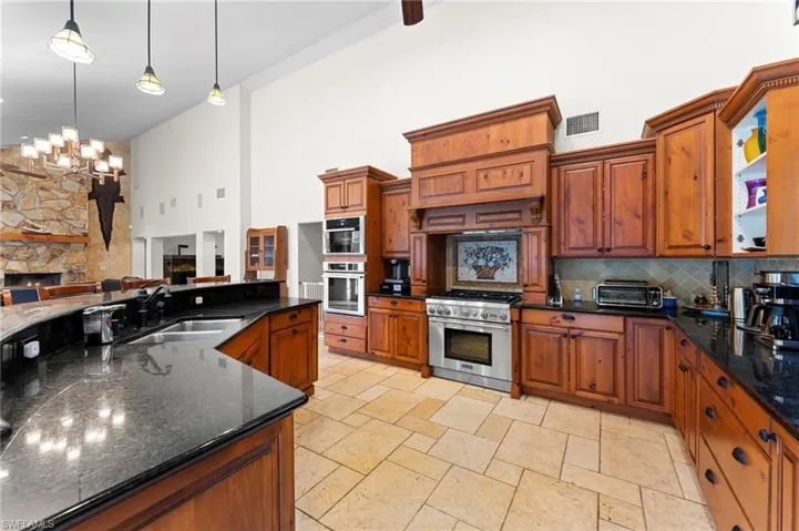 840 Jung Blvd W, Naples, Florida 34120