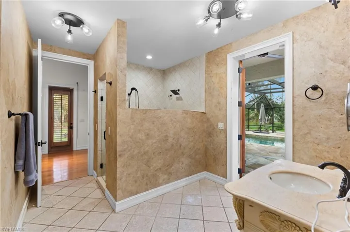 840 Jung Blvd W, Naples, Florida 34120