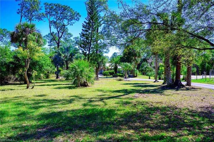 110  29th SW ST, Naples, FL 34117