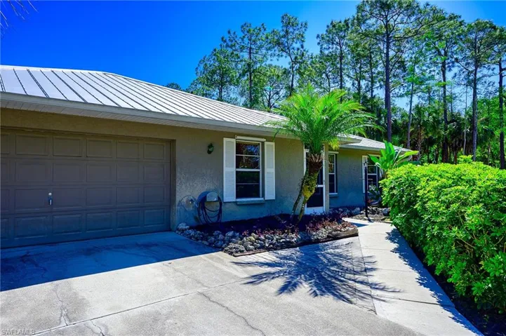 110  29th SW ST, Naples, FL 34117