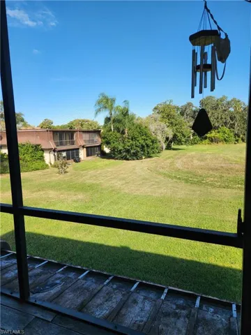 View of grassy yard