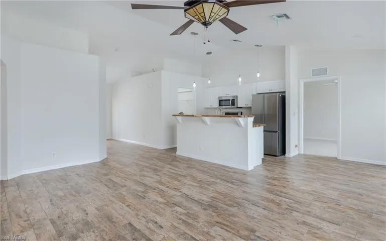 2626 Sw 1st Ave, Cape Coral, Florida 33914