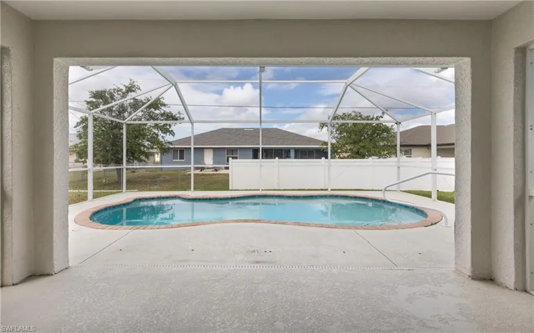2626 Sw 1st Ave, Cape Coral, Florida 33914