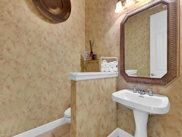 Powder room