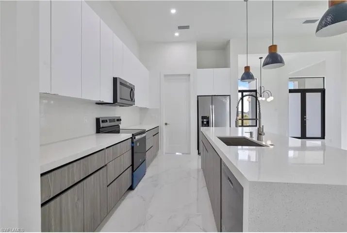 2903 Nw 6th Ter, Cape Coral, Florida 33993