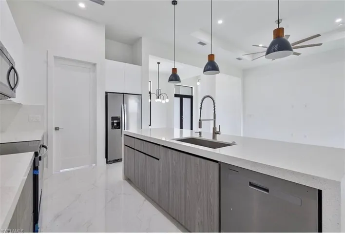 2903 Nw 6th Ter, Cape Coral, Florida 33993