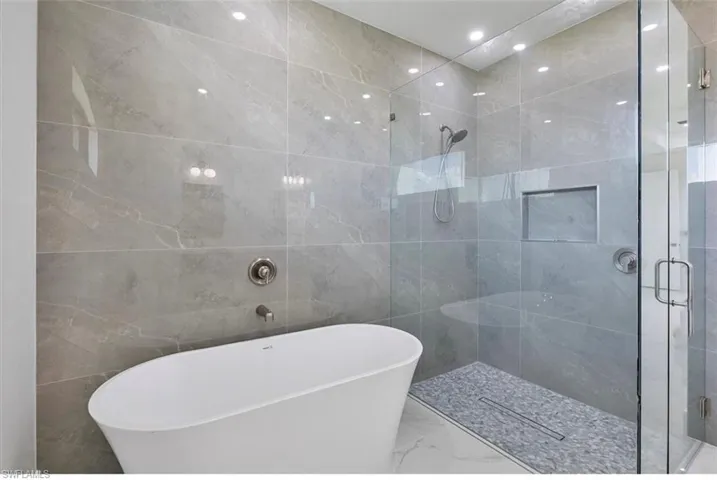 2903 Nw 6th Ter, Cape Coral, Florida 33993