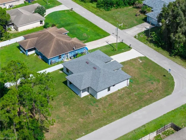 2918 48th St W, Lehigh Acres, Florida 33971