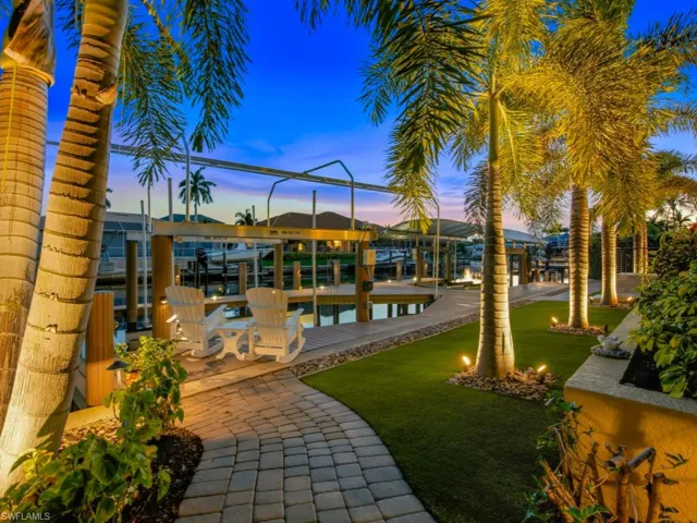 350 Meadowlark Ct, Marco Island, Florida 34145