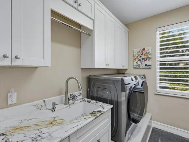 350 Meadowlark Ct, Marco Island, Florida 34145