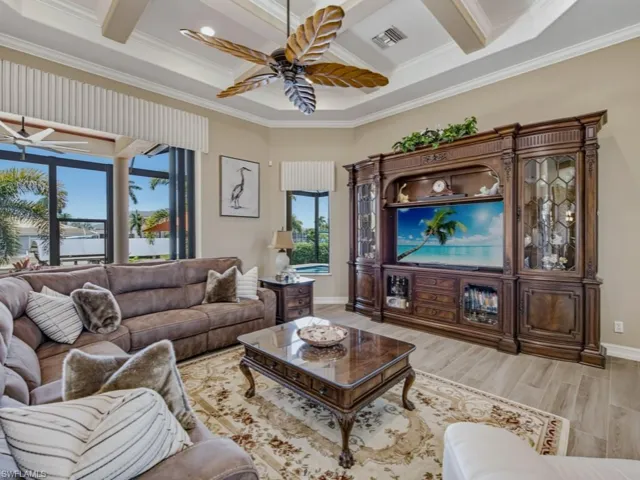 350 Meadowlark Ct, Marco Island, Florida 34145