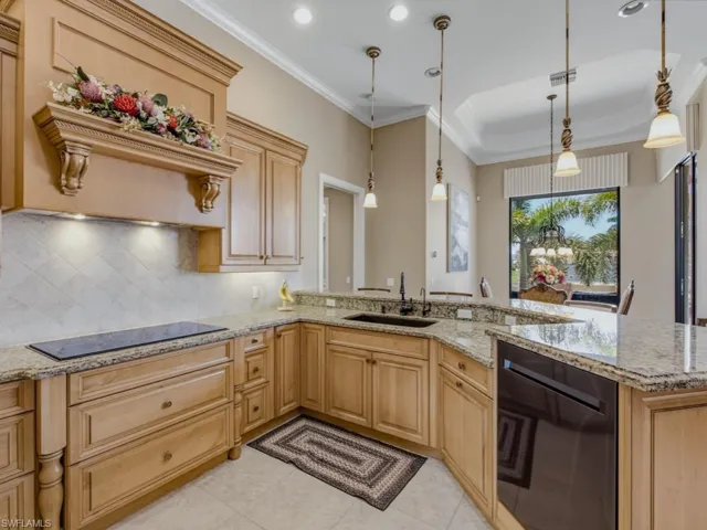350 Meadowlark Ct, Marco Island, Florida 34145