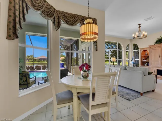 Breakfast Nook