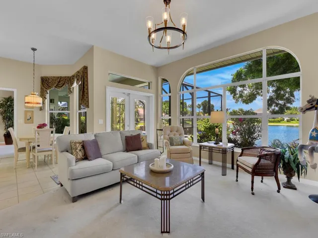 Gorgeous Window System In Family Room