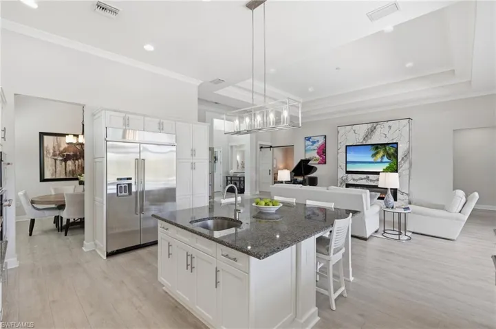 6061 Lucaya Way, Naples, Florida 34113