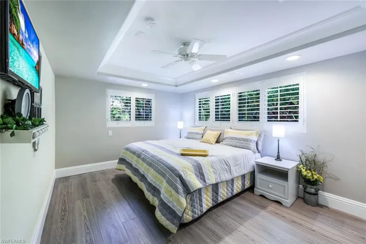 Guest BR #1 w/King Bed
