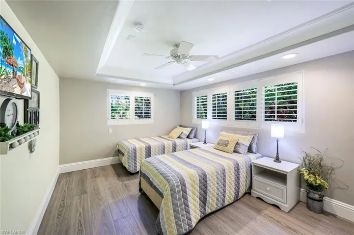 Guest BR #1 w/Twin Beds