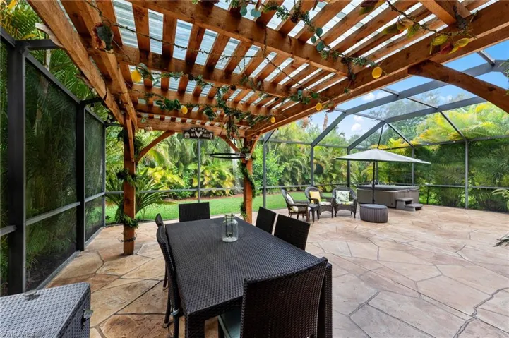 8935 Falcon Pointe Loop, Fort Myers, Florida 33912