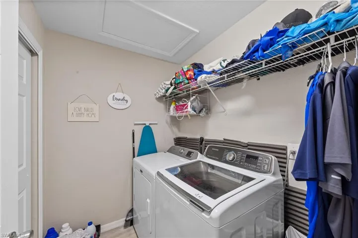 8935 Falcon Pointe Loop, Fort Myers, Florida 33912