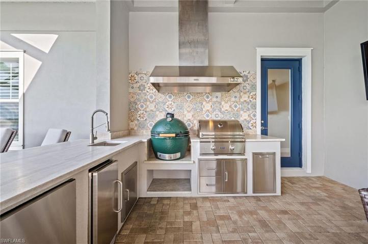Outdoors Kitchen