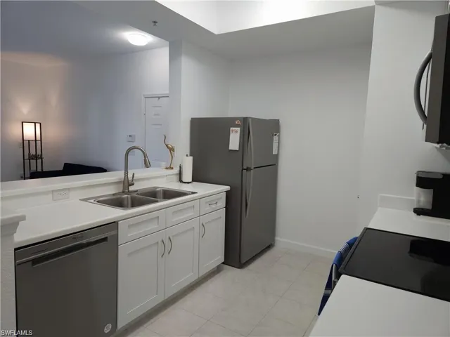9025  Colby  DR, Fort Myers, FL 33919