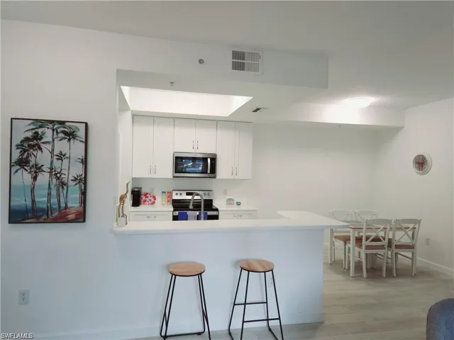 9025  Colby  DR, Fort Myers, FL 33919