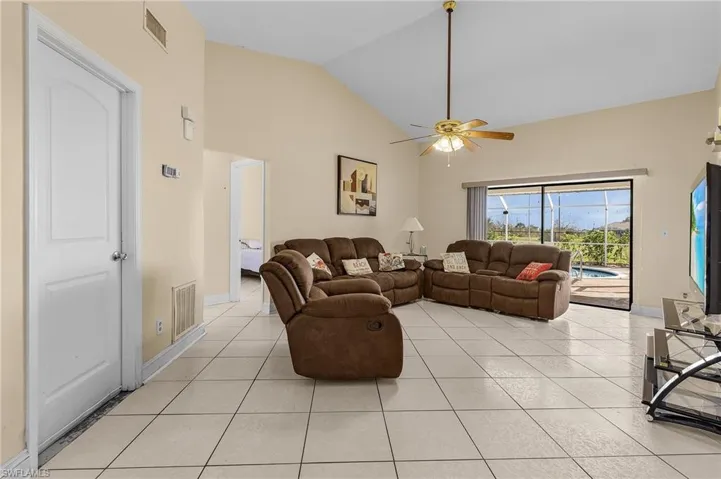 1115 NE 5th  AVE, Cape Coral, FL 33909
