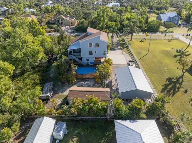 Birds eye view of property