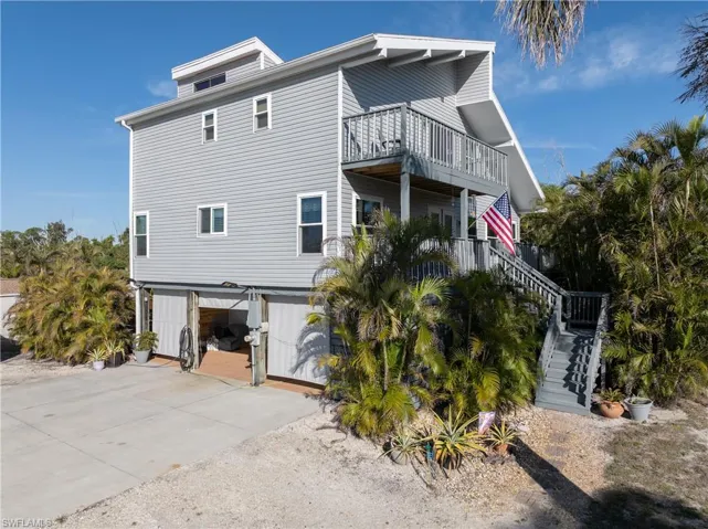 View of side of property