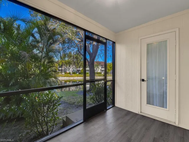 5371 Treetops Dr M103, Naples, Florida 34113