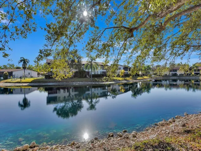5371 Treetops Dr M103, Naples, Florida 34113