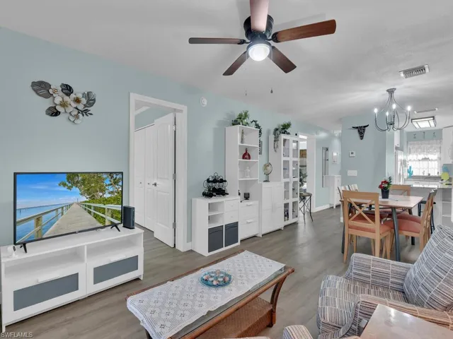 5371 Treetops Dr M103, Naples, Florida 34113