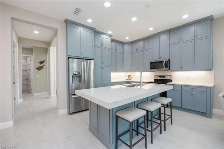6451 Negril Isle Dr, Naples, Florida 34113