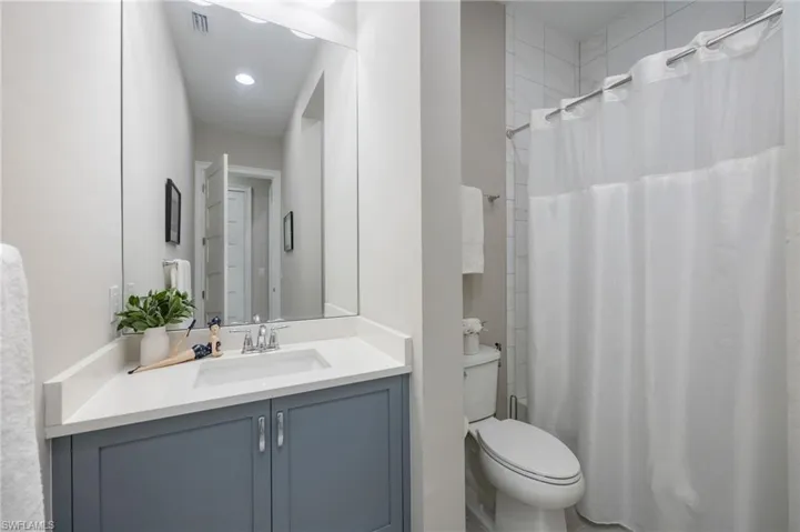 6451 Negril Isle Dr, Naples, Florida 34113