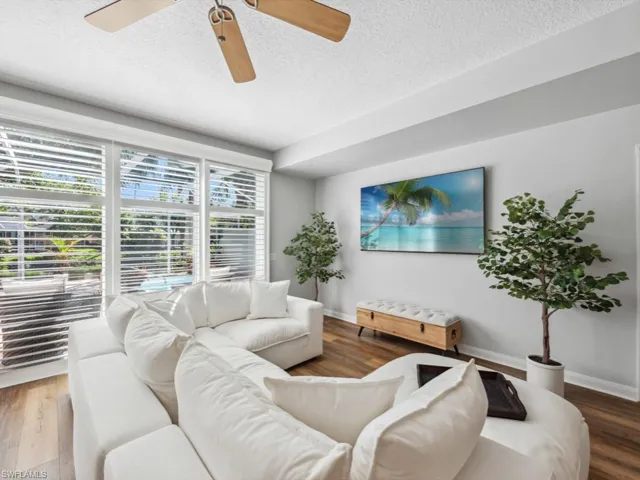 5729 Cove CIR # 34, NAPLES FL 34119