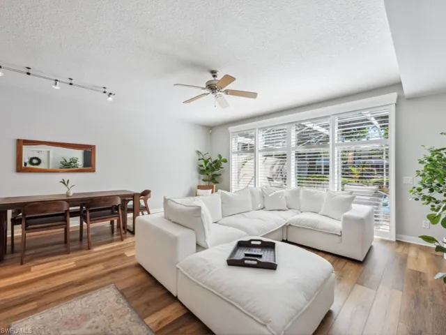 5729 Cove CIR # 34, NAPLES FL 34119